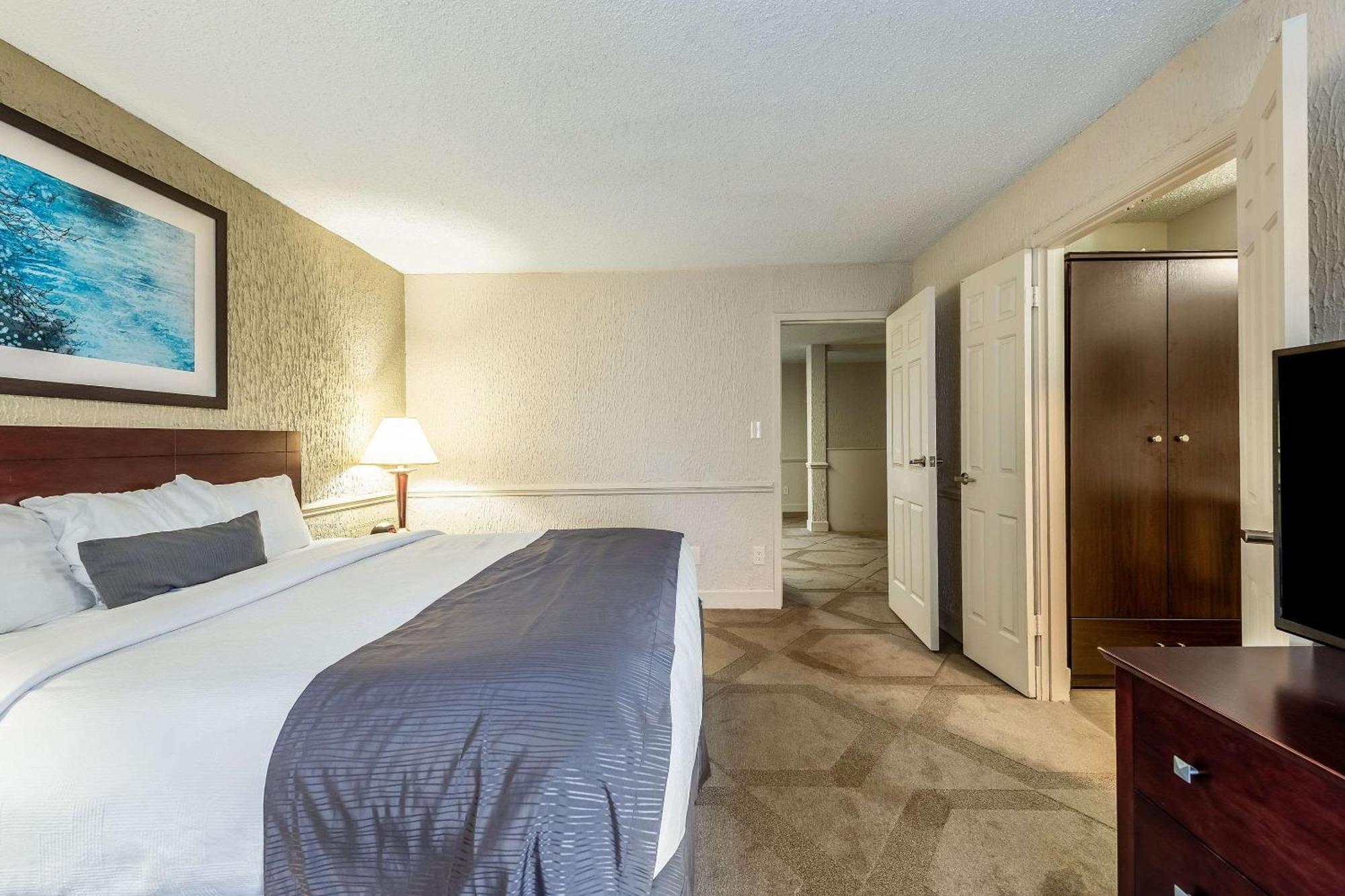 The Blu Hotel Blue Ash Cincinnati, Ascend Hotel Collection Exterior foto
